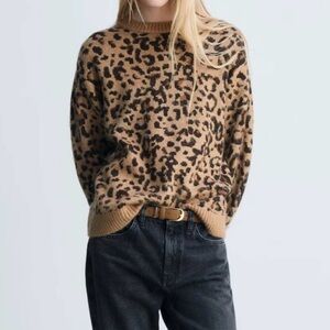 Mango Oversized Round Neck Sweater in Leopard Print Womens size S NWT